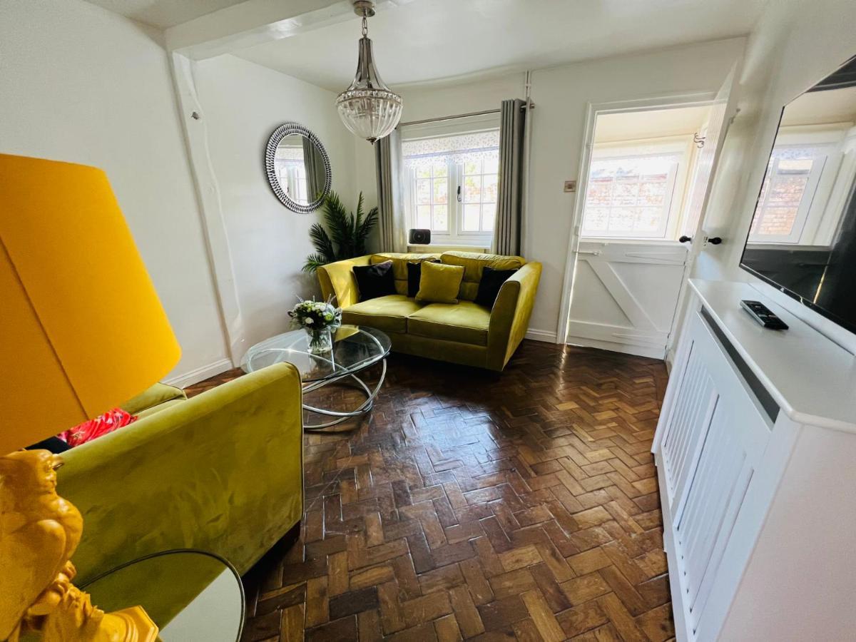 Bridewell Cottage In The Heart Of Tenterden - Pass The Keys Exteriör bild