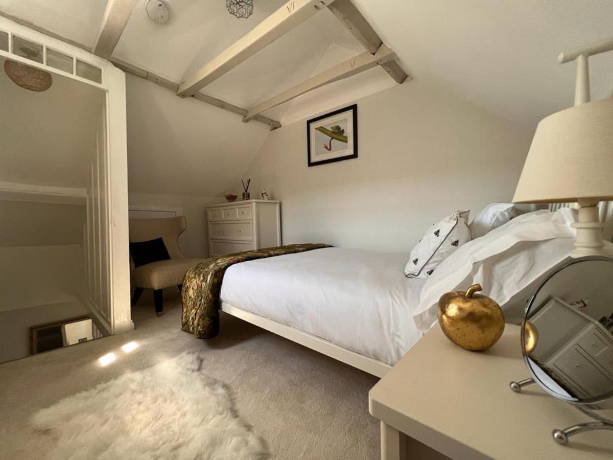 Bridewell Cottage In The Heart Of Tenterden - Pass The Keys Exteriör bild