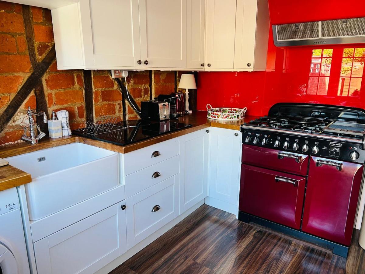 Bridewell Cottage In The Heart Of Tenterden - Pass The Keys Exteriör bild